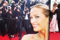 Bohyně Němcová propadla selfiemánii: Fotila se na červeném koberci v Cannes!