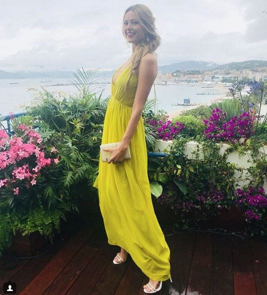 Sexy Petra Němcová na filmovém festivalu v Cannes.