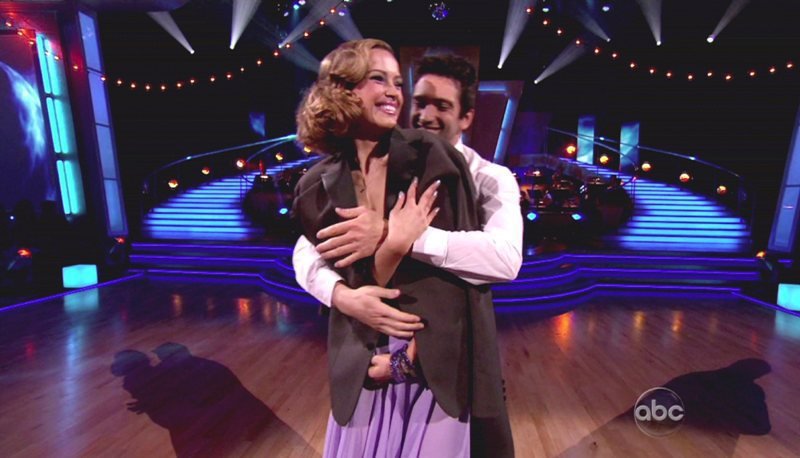 Petra Němcová a Dmitri Chaplin ve Dancing With the Stars .