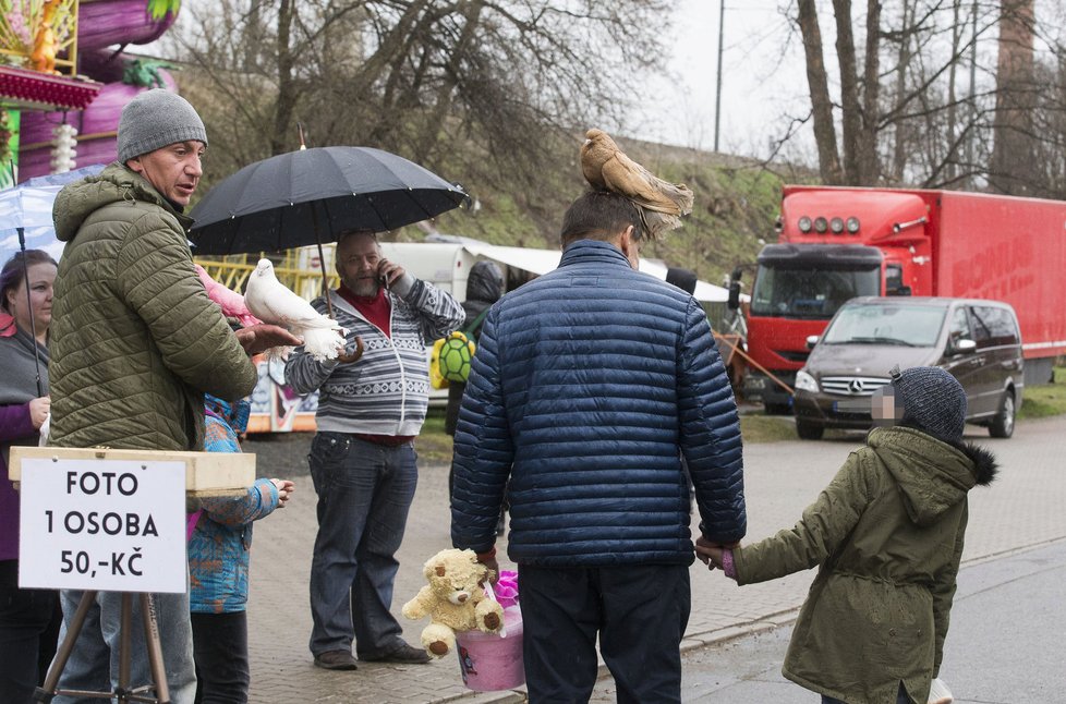 Jiří Paroubek s dcerou Margaritou na Matějské pouti