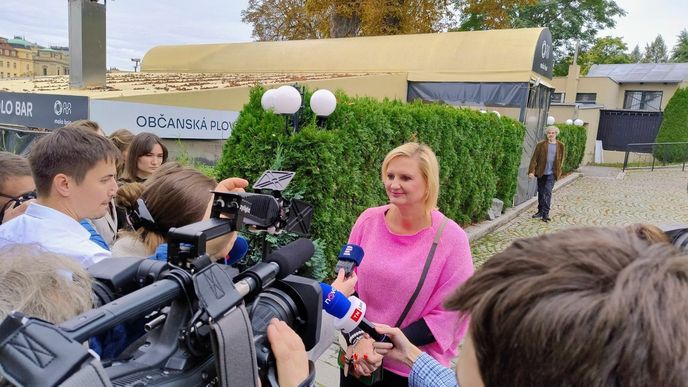 Hejtmanka Středočeského kraje Petra Pecková. Hejtmanka Středočeského kraje Petra Pecková.