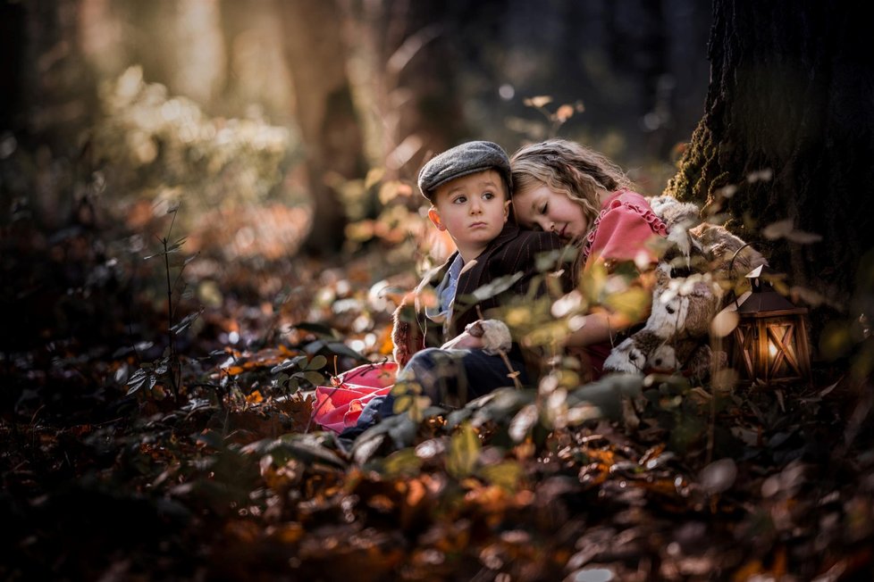 Mladá fotografka z Ostravy Petra Petřeková fotí nejčatěji děti, které stylizuje do různých pohádek, či svatby a zamilované páry.