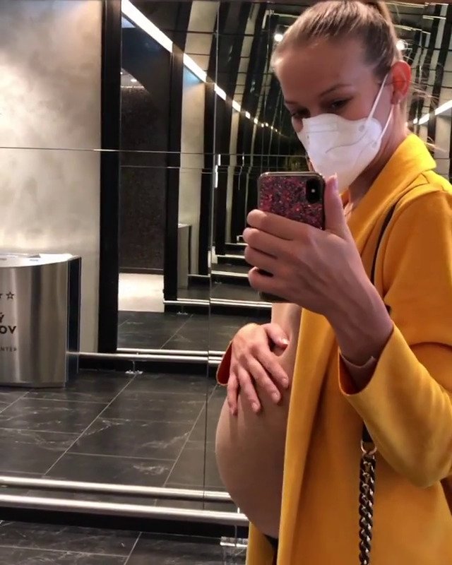 Petra Vojtková v devátém měsíci těhotenství