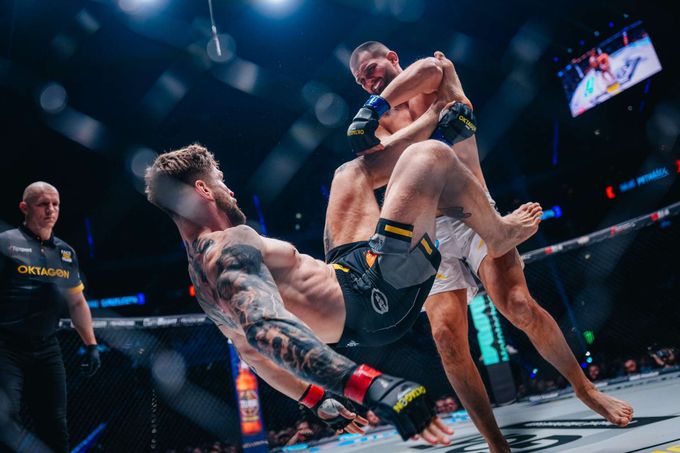 Oktagon 81 ONLINE: Petrášek prohrál. Už na to nemám, řekl. V O2 areně se dotočil film Oktagon 81 ONLINE: Petrášek prohrál. Už na to nemám, řekl. V O2 areně se dotočil film