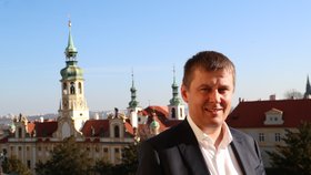 Ministr zahraničí Tomáš Petříček kandiduje na místopředsedu ČSSD. Pokud neuspěje, chce se poradit s předsedou sociální demokracie zda zůstat ve vládě (27. 2. 2019)