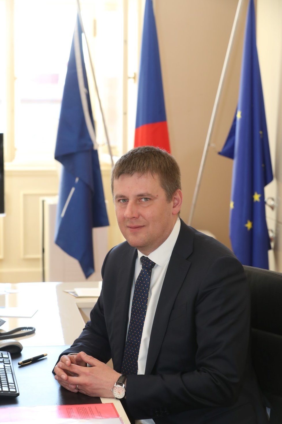 Ministr zahraničí Tomáš Petříček kandiduje na místopředsedu ČSSD. Pokud neuspěje, chce se poradit s předsedou sociální demokracie, zda zůstat ve vládě (27. 2. 2019)