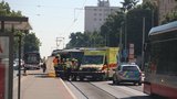 Tragická nehoda na Petřinách: Autobus srazil seniorku (†76), ta i přes snahu kolemjdoucích zraněním podlehla