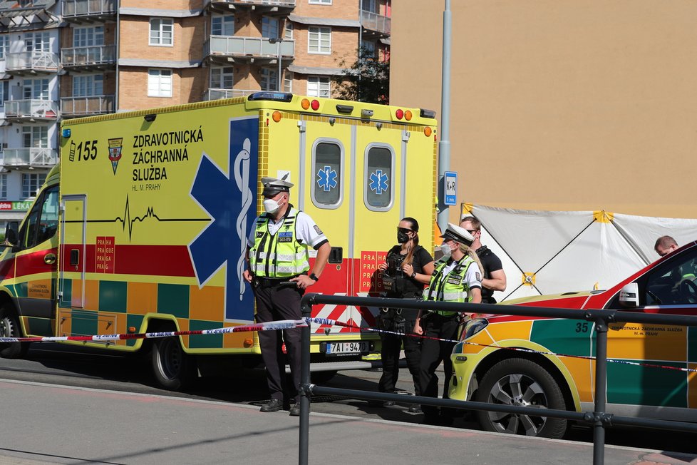 Na Petřinách došlo k vážné nehodě. Autobus srazil chodkyni. Žena je ve vážném stavu. (17. červen 2021)