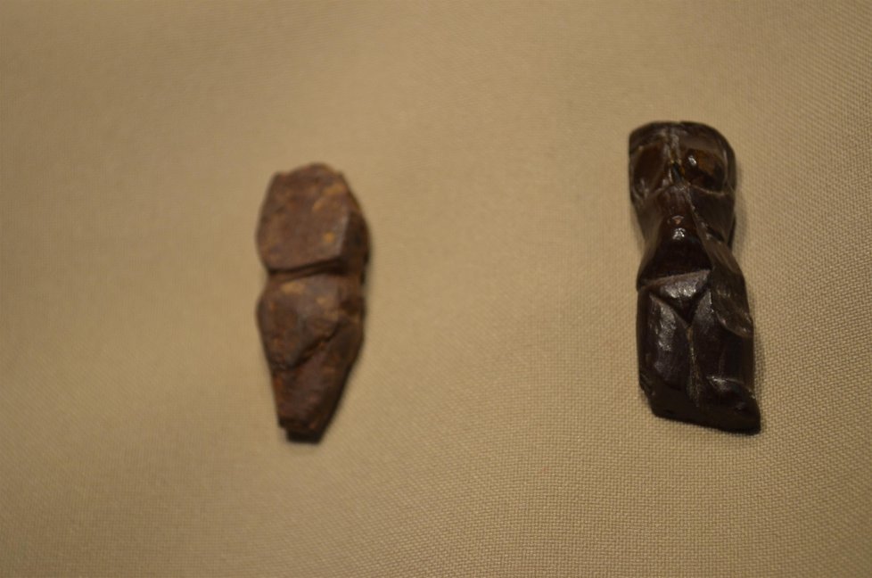 Venuše na Landeku nalezl archeolog vlastně dvě: ta napravo je ve stálých sbírkách Ostravského muzea.