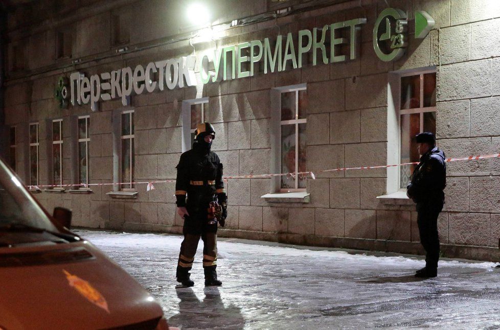V Petrohradu došlo k výbuchu, několik lidí je zraněných