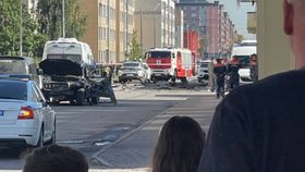 Při explozi automobilu v Petrohradu zemřel ruský důstojník (27.8.2026).