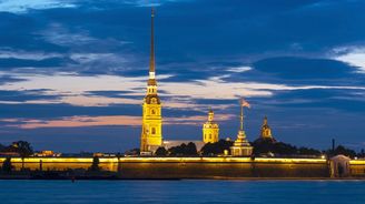 Petropavlovská pevnost: Majestátní fortifikace na řece Něvě tvoří historické jádro Petrohradu
