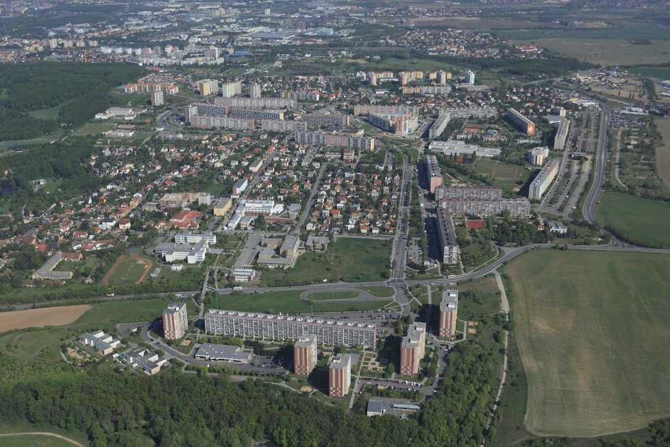 Z takovéhle ptačí perspektivy si mohli němečtí vzduchoplavci prohlédnout Petrovice v roce 1932. Tehdy však vypadaly na hony jinak, než jak je tomu dnes. (ilustrační foto)