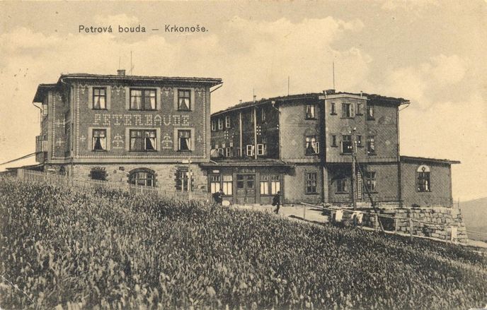 Petrovka na pohlednici z roku 1919