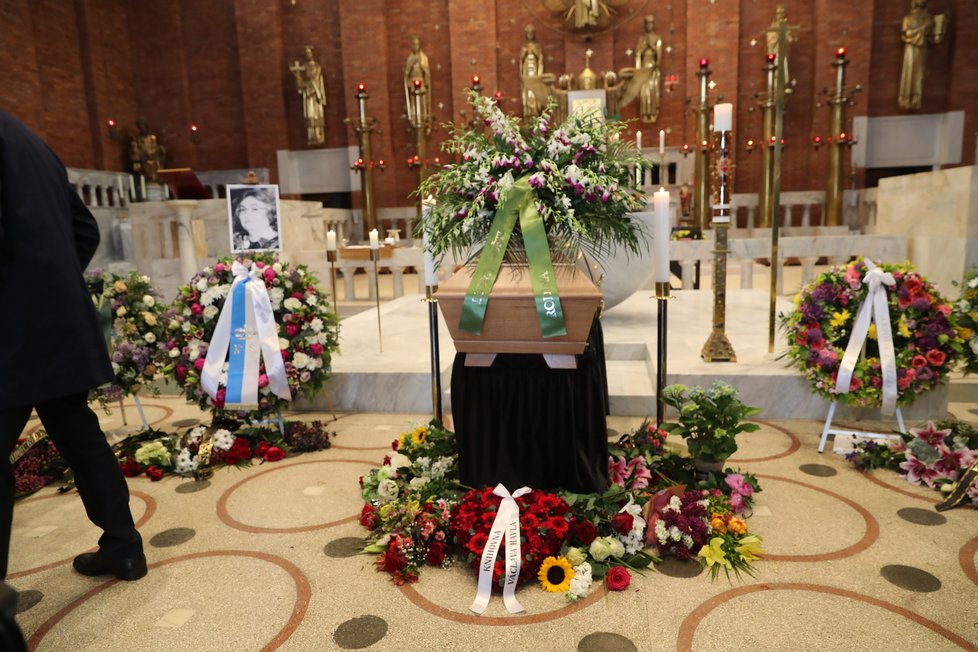 Pohřeb Petrušky Šustrové (17.5.2023)