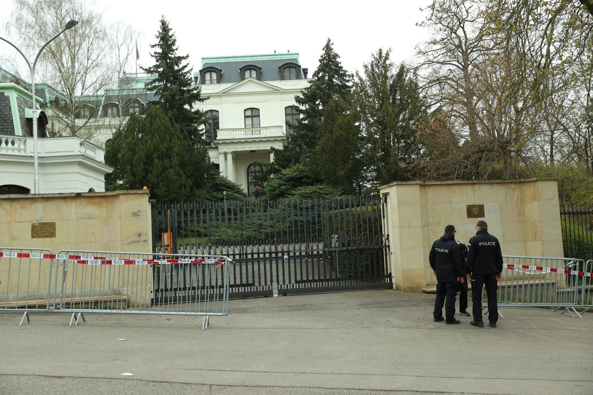 Vila Friedricha Petschka, kde sídlí ambasáda Ruské federace.