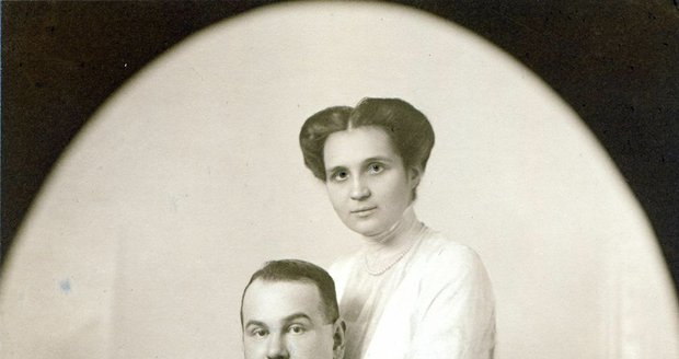 Otto Petschek se svou manželkou.