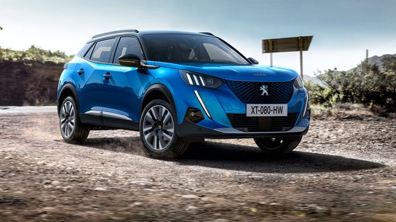 Nejprodávanější malé SUV v Česku v nové generaci. Peugeot 2008 přichází i jako elektromobil