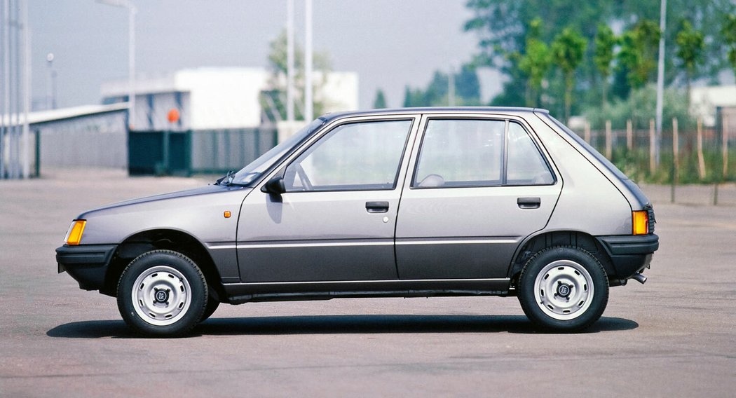 Peugeot 205 5D GL (1983–1990)