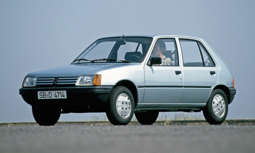 Peugeot 205 5D GR (1983–1990)