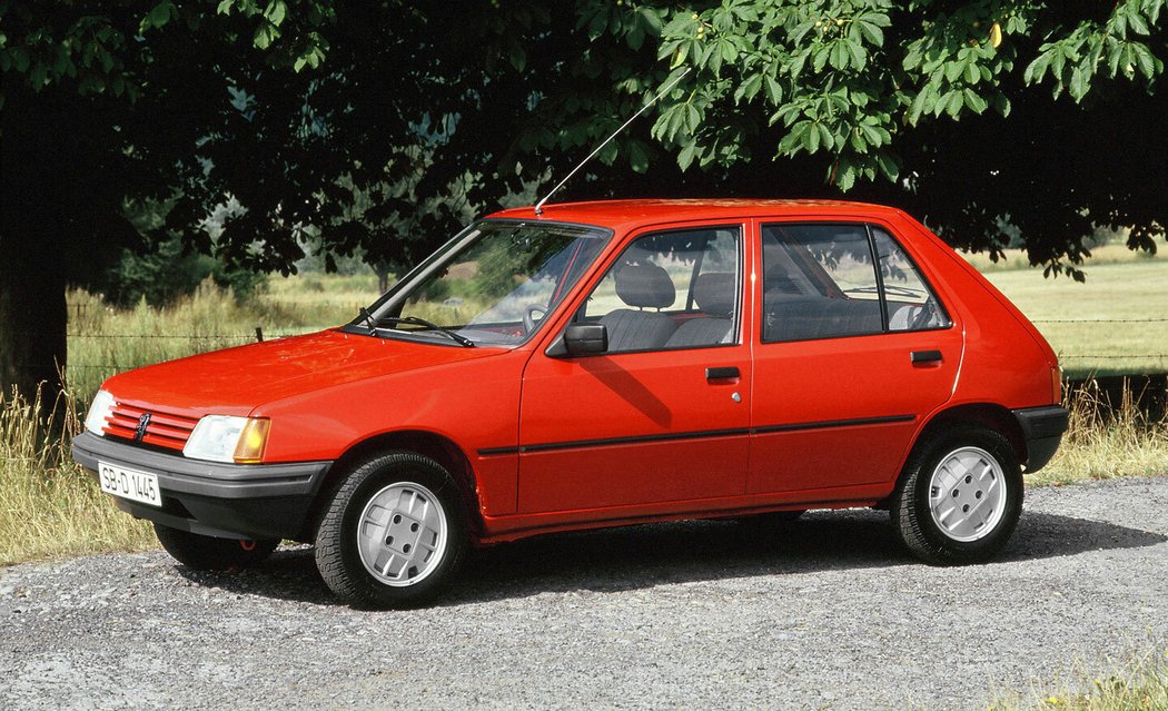 Peugeot 205 5D GR (1983–1990)