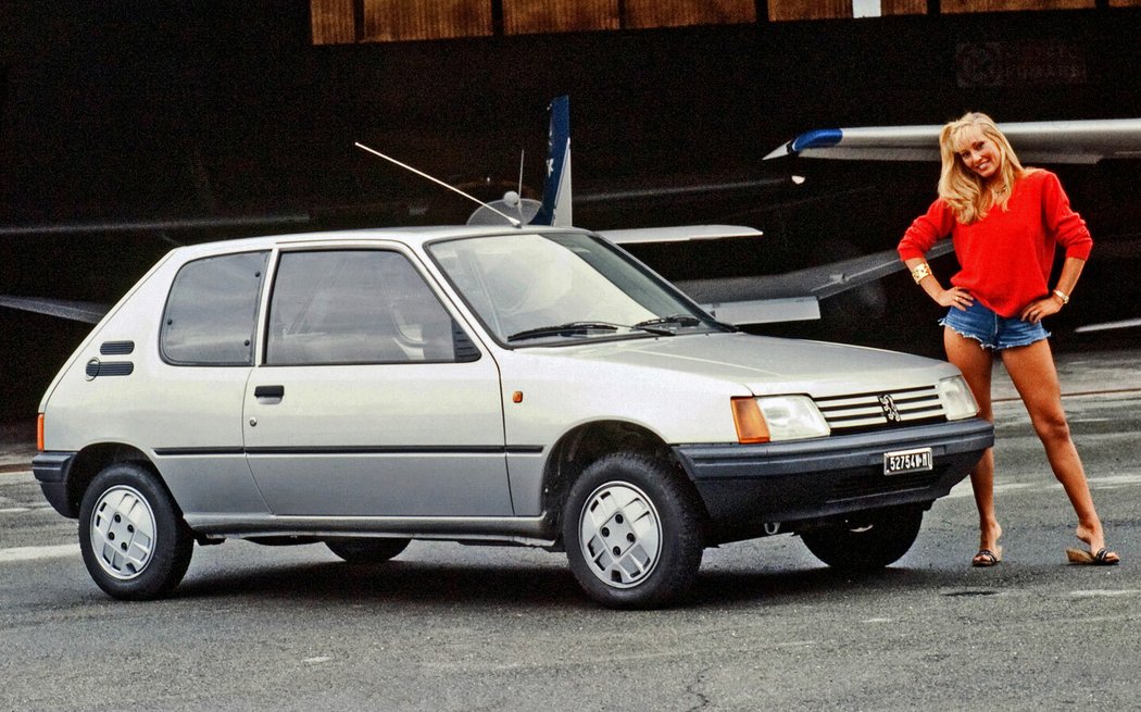 Peugeot 205 3D (1984–1990)