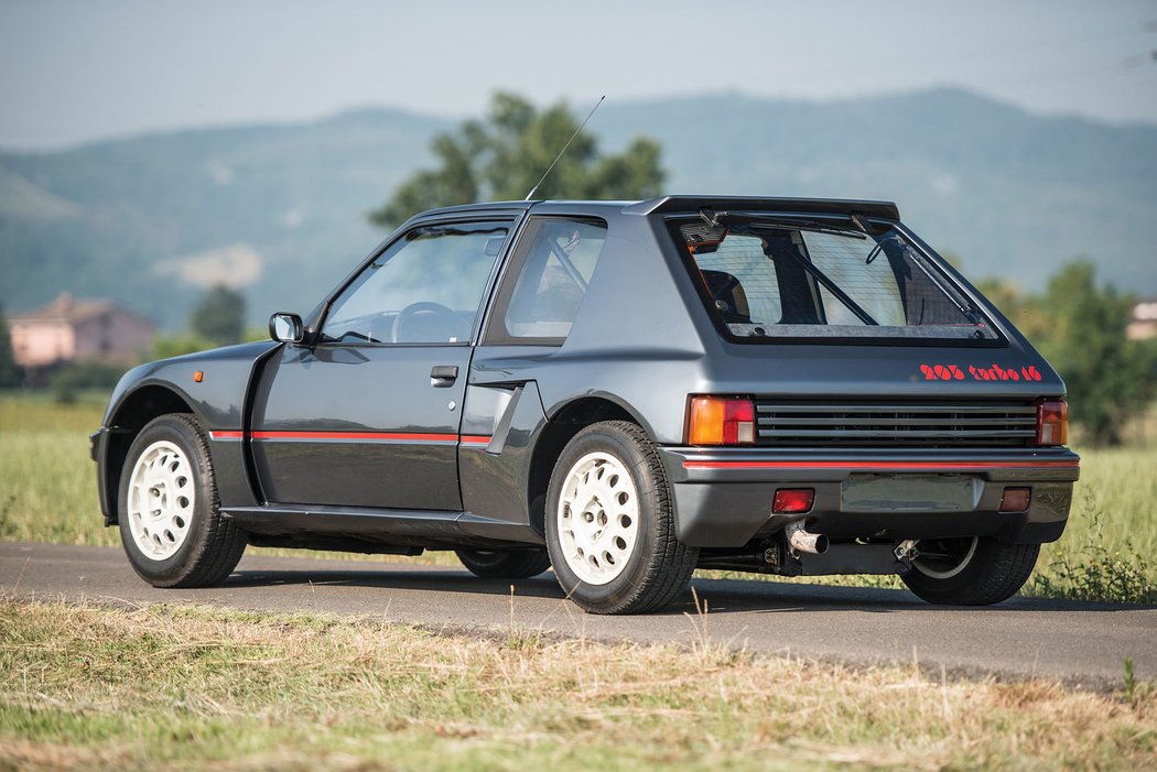 Peugeot 205 Turbo 16