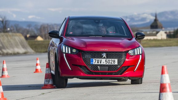 Šéf Peugeotu naznačil vznik ostré 208 GTi, mohla by být i elektrická