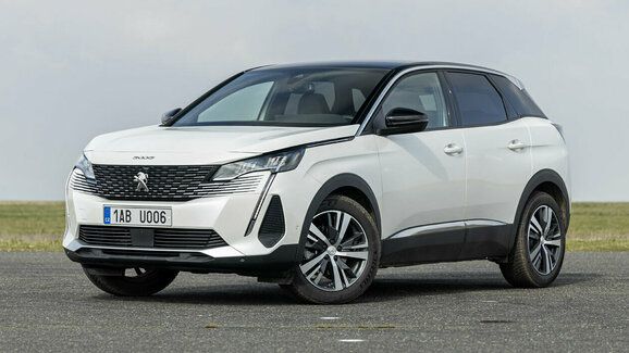 TEST Peugeot 3008 Hybrid 136 – Staré auto, nová technika