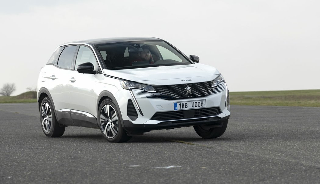 Peugeot 3008 1.2 Hybrid 136