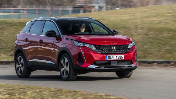 TEST Peugeot 3008 GT 1.6 PureTech 180 – Omlazený elegán