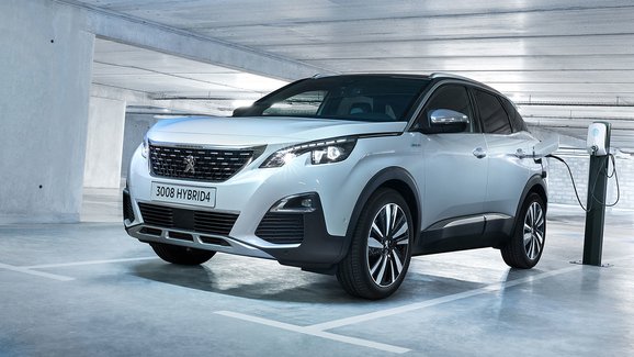 Peugeot představuje nejvýkonnější sériový model. Je to hybridní SUV se čtyřkolkou