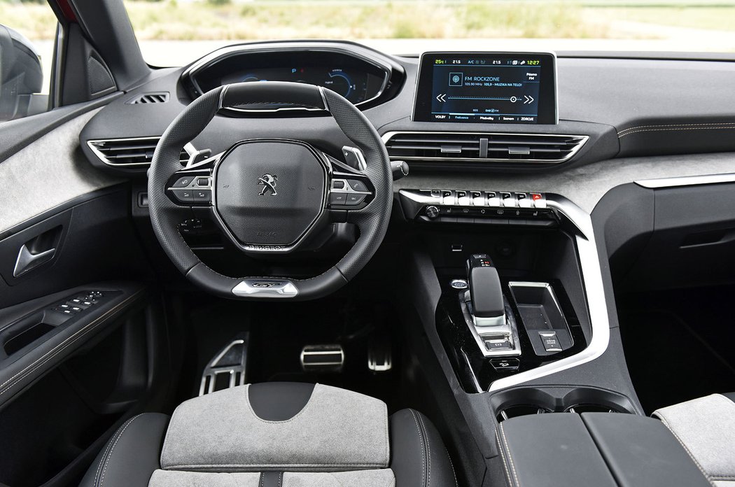 Peugeot 3008 Hybrid4 300