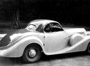 První prototyp kupé-kabrioletu Eclipse postavil Pourtout v roce 1932 na podvozku Peugeot 301 D.