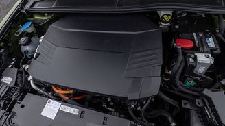 Peugeot 408 GT Elektromotor Peugeot 408 GT Elektromotor