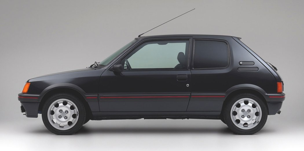 Pancéřovaný Peugeot 205 GTI