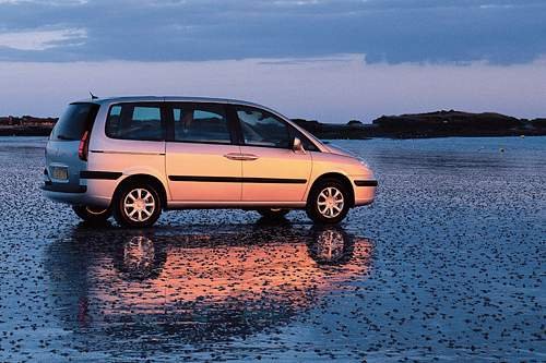 Peugeot 807