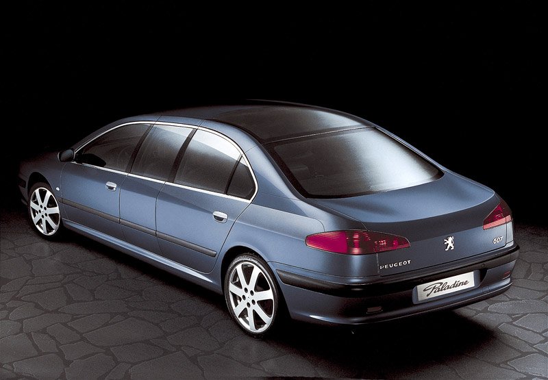 Peugeot 607