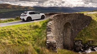 Peugeot E-208 GTi Peugeot E-208 GTi