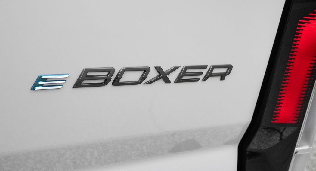 Peugeot e-Boxer