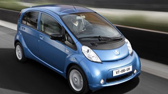 Peugeot i0n bude elektromobilem pro každodenní použití
