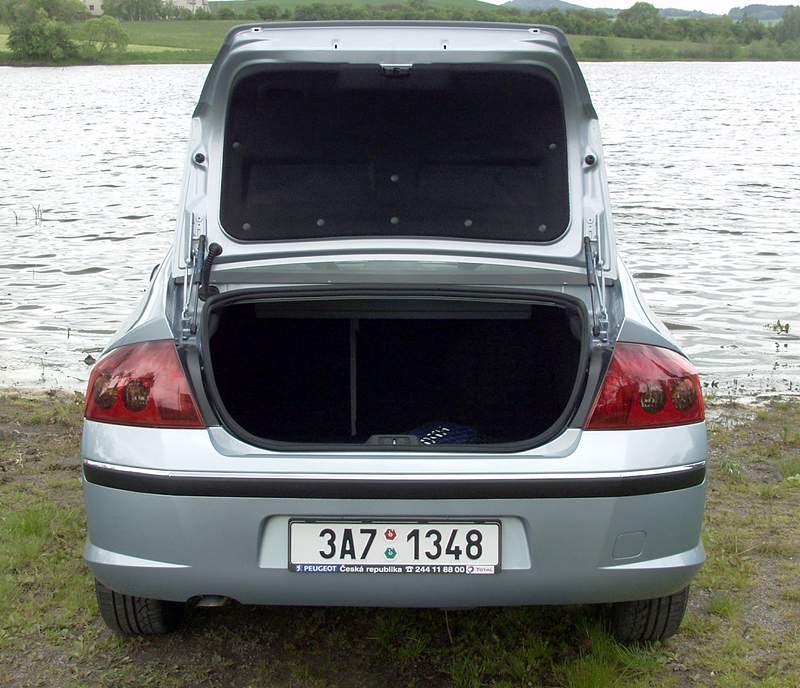 Peugeot 407