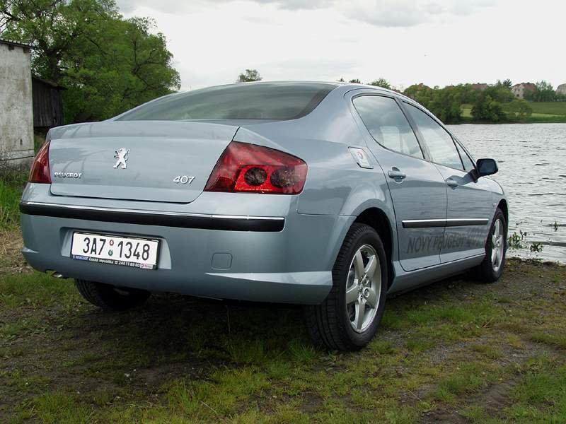 Peugeot 407