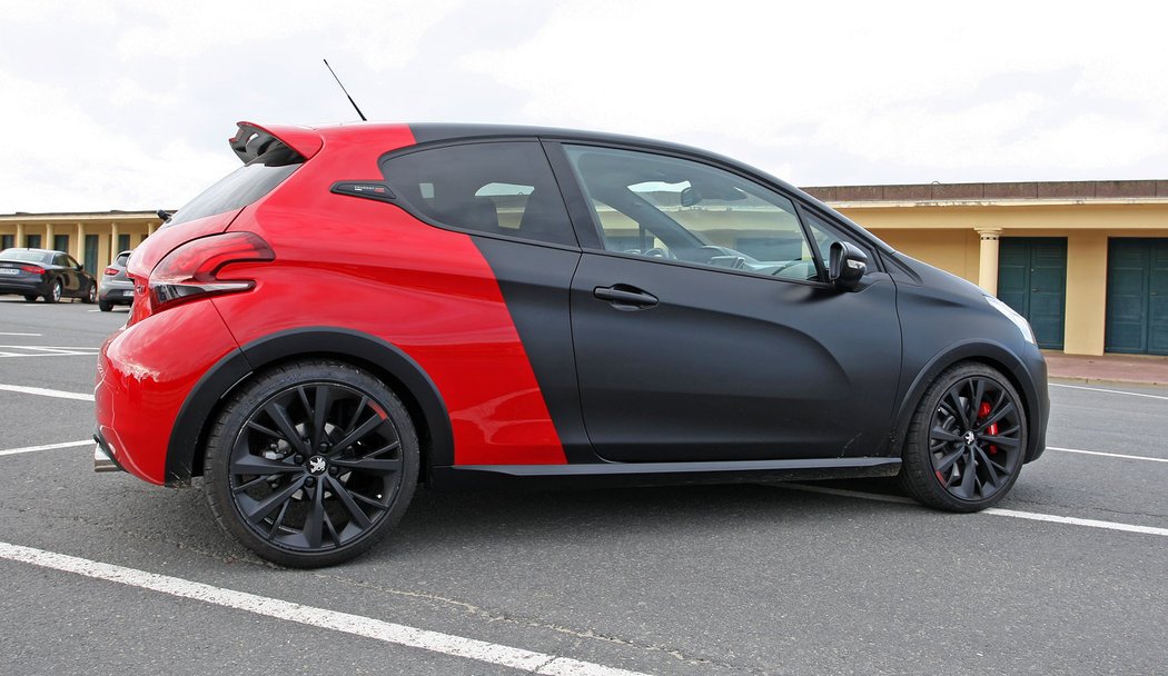 Peugeot 208 GTi