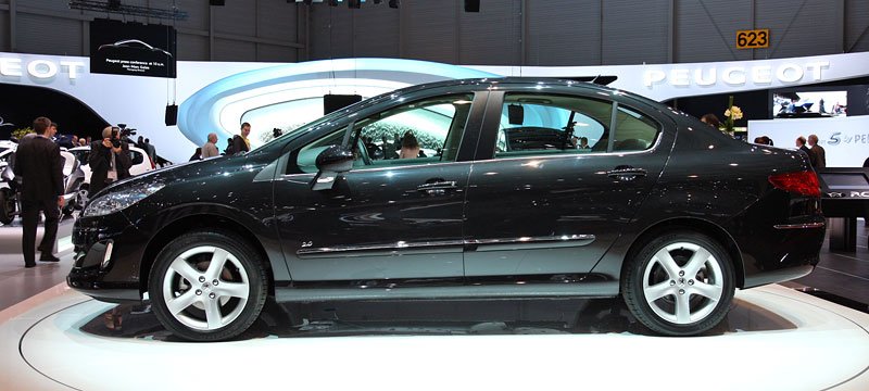 Peugeot 408