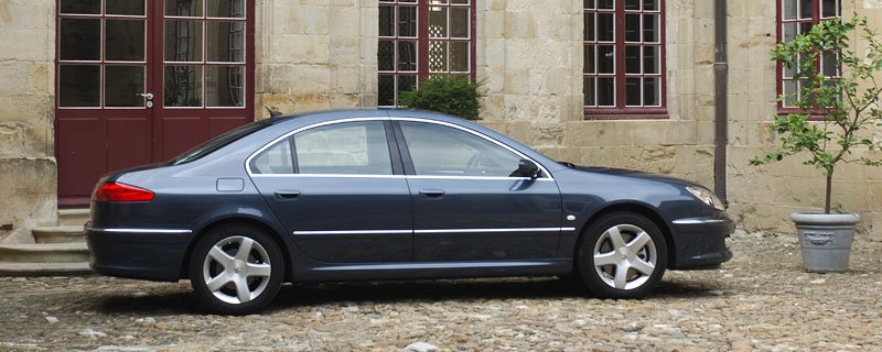 Peugeot 607