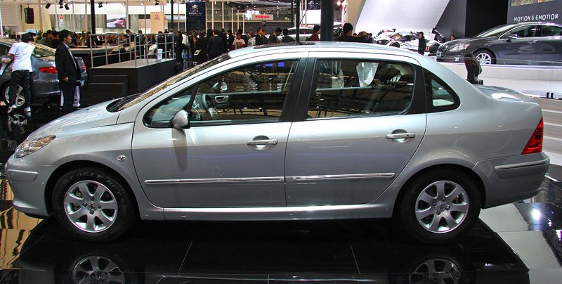 Peugeot 408