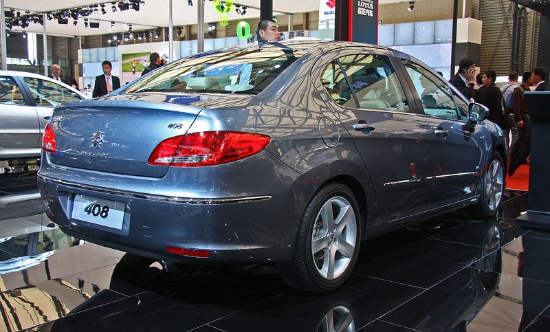 Peugeot 408