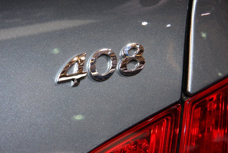 Peugeot 408