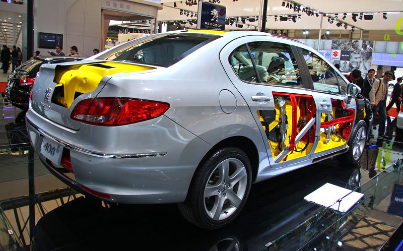 Peugeot 408